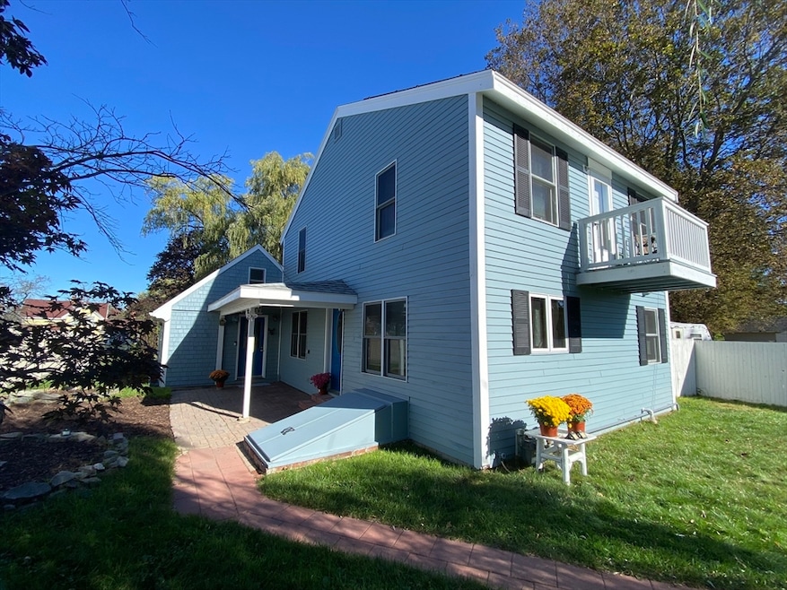 1 Warren Ave, Salisbury, MA 01952 - photo 1