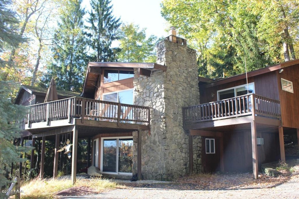 131 Waterview Dr, Lords Valley, PA 18428 - photo 1