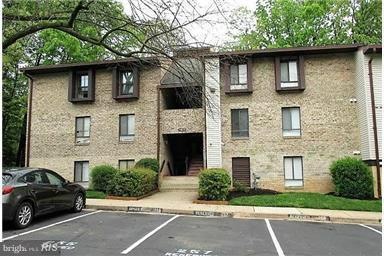 11605 Stoneview Square unit 12C, Reston, VA 20191 - photo 1