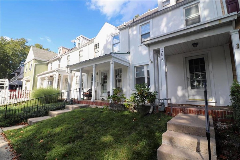 728 Hawthorne Rd, Bethlehem, PA 18018 - photo 1