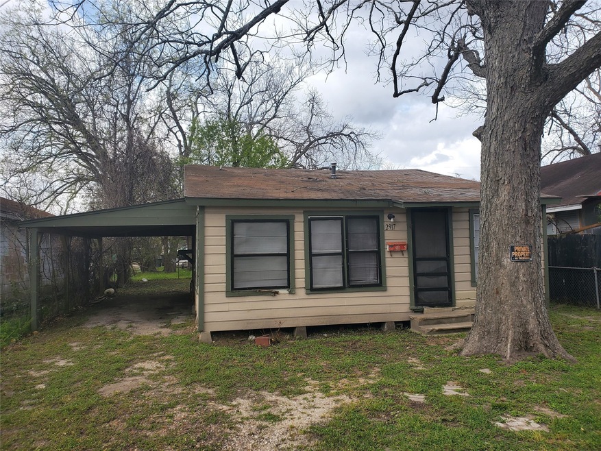 2917 6th St, Bay City, TX 77414 - photo 1