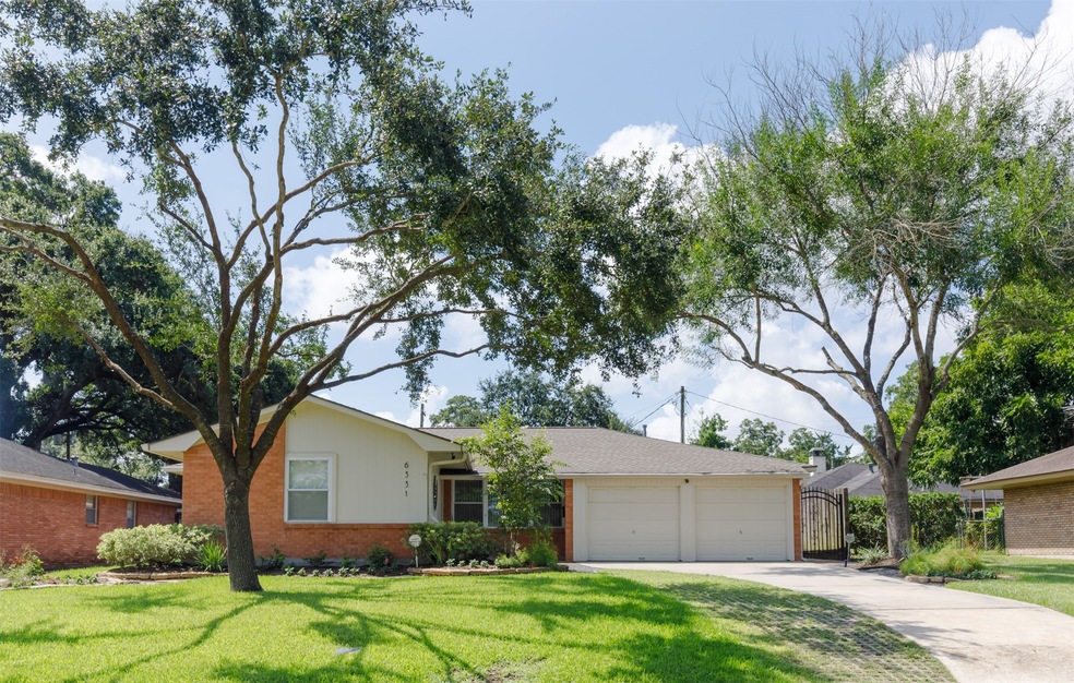 6331 Wynnwood Ln, Houston, TX 77008 - photo 1