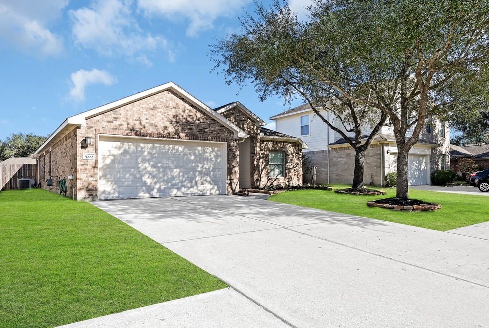 9222 Taftsberry Dr, Houston, TX 77095 - photo 1