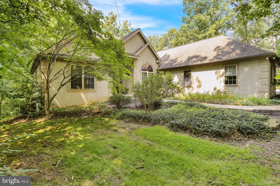 136 Red Well Rd, New Holland, PA 17557 - photo 1