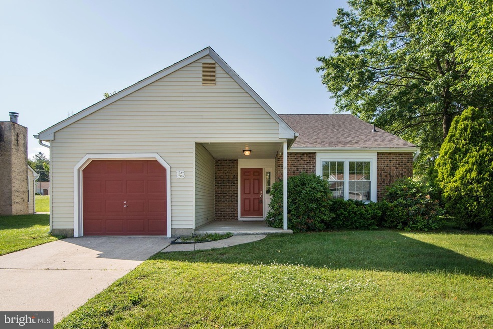 13 Niland Ln, Woodbury, NJ 08096 - photo 1