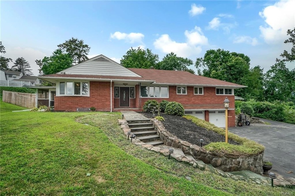 3 Balmville Rd, Newburgh, NY 12550 - photo 1