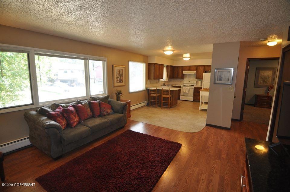 7420 Branche Dr unit B, Anchorage, AK 99518 - photo 1