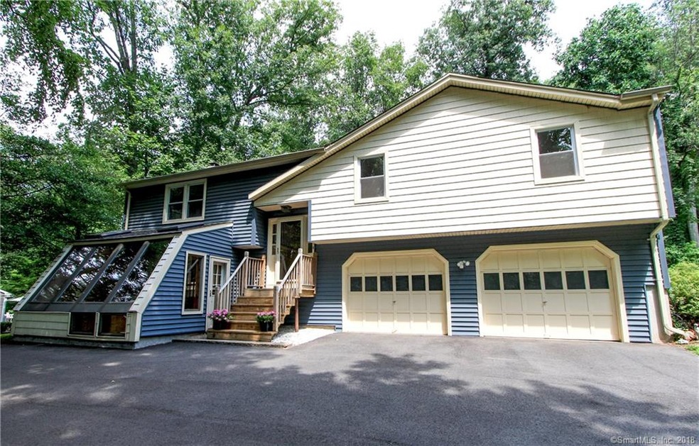 805 Neipsic Rd, Glastonbury, CT 06033 - photo 1