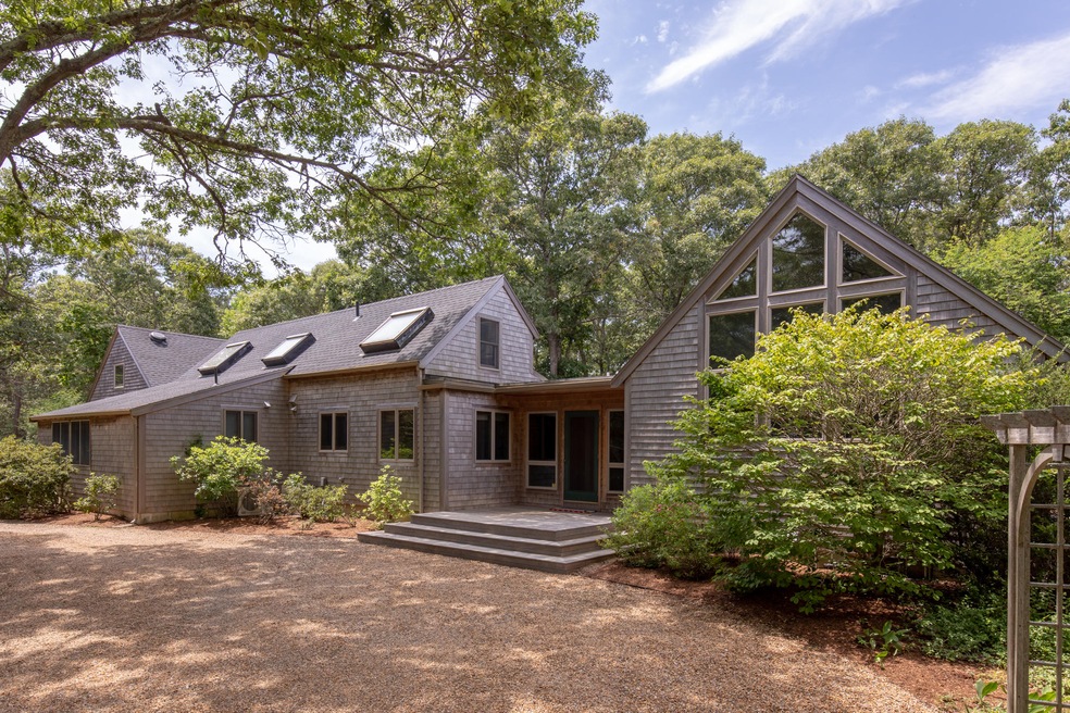 45 Mitchell Rd, Vineyard Haven, MA 02568 - photo 1