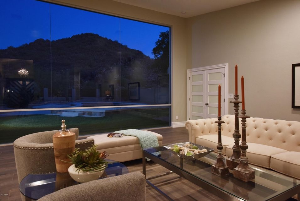 Living View 2