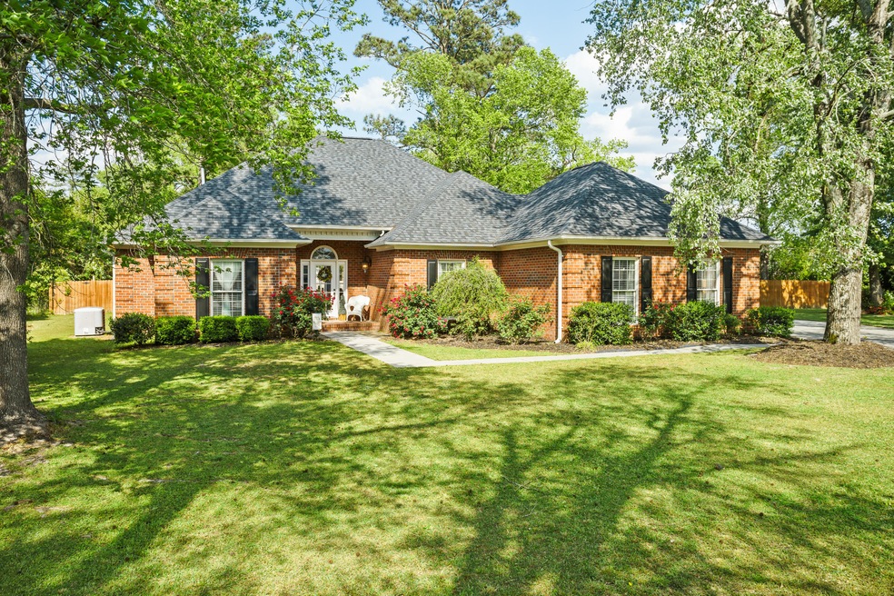 107 Marlo Cir, Jacksonville, NC 28540 - photo 1