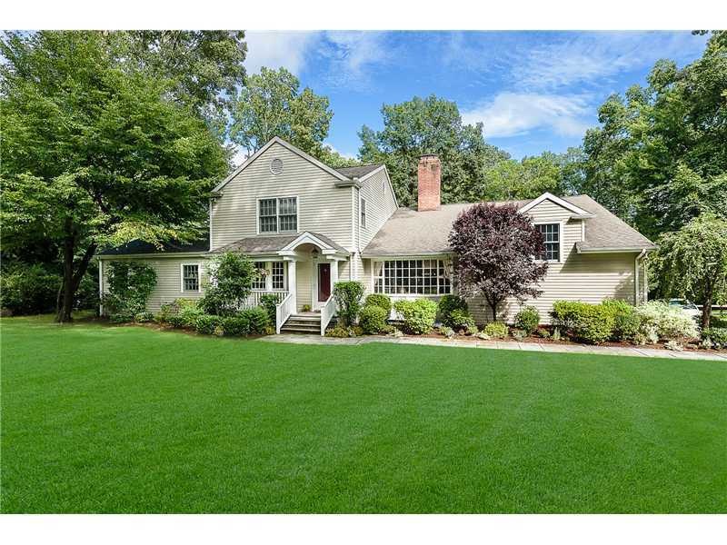 9 Daffodil Ln, Cos Cob, CT 06807 - photo 1