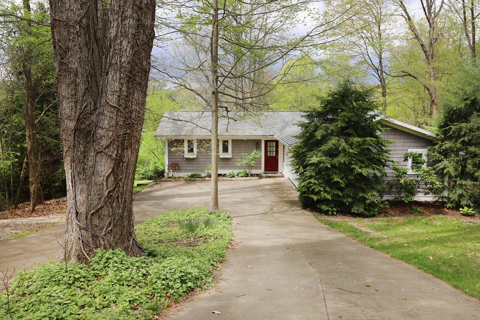 27 Kingsway Ct, Howard, OH 43028 - photo 1