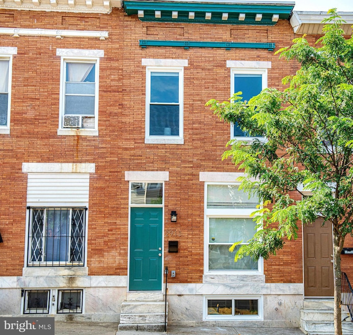 Pending $175,000 • Co-Listing Agent