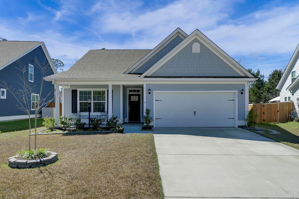 585 Yellow Leaf Ln, Summerville, SC 29486 - photo 1