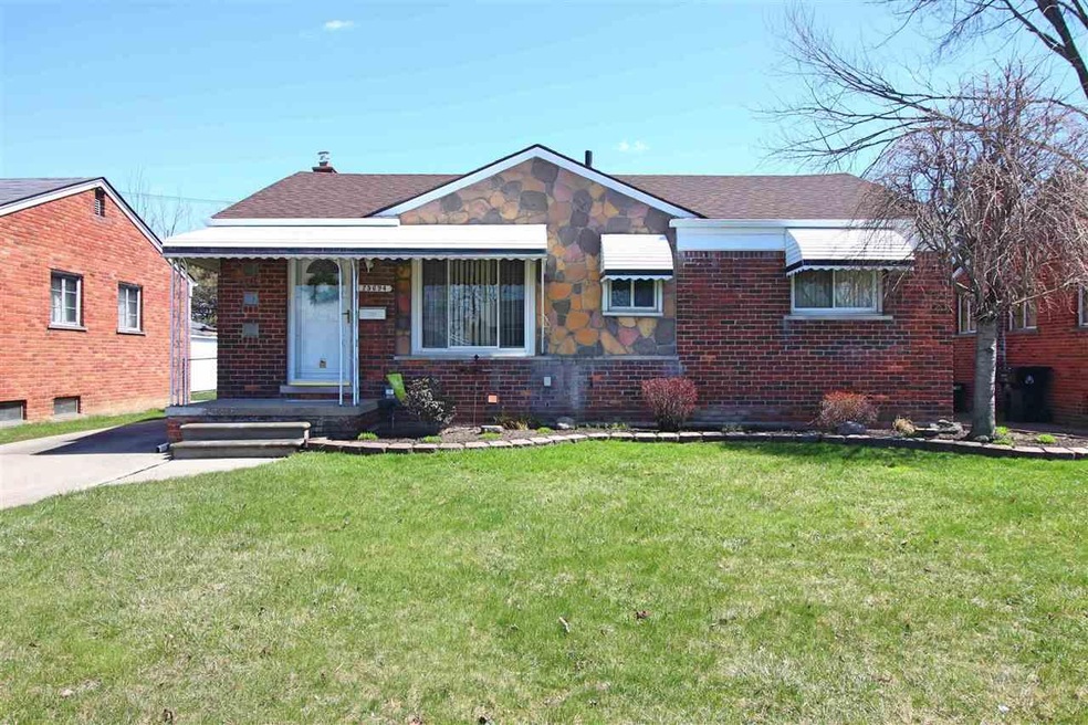 25694 Dale St, Roseville, MI 48066 - photo 1