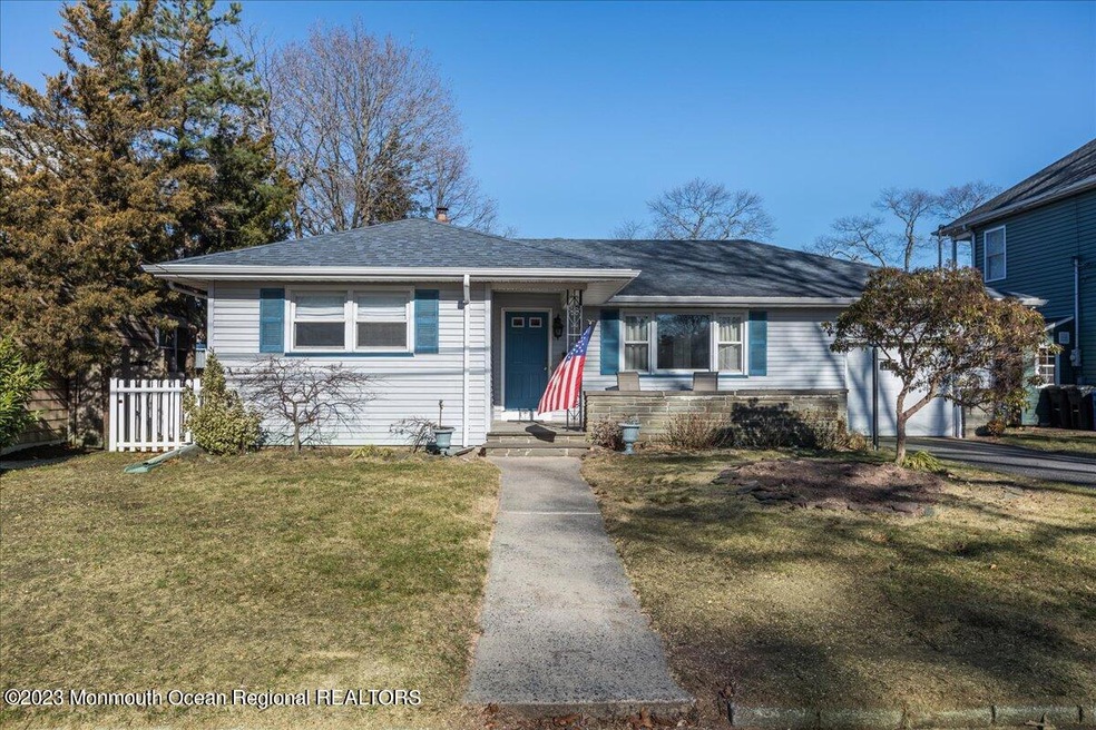 06-1151PineBluffAve0006