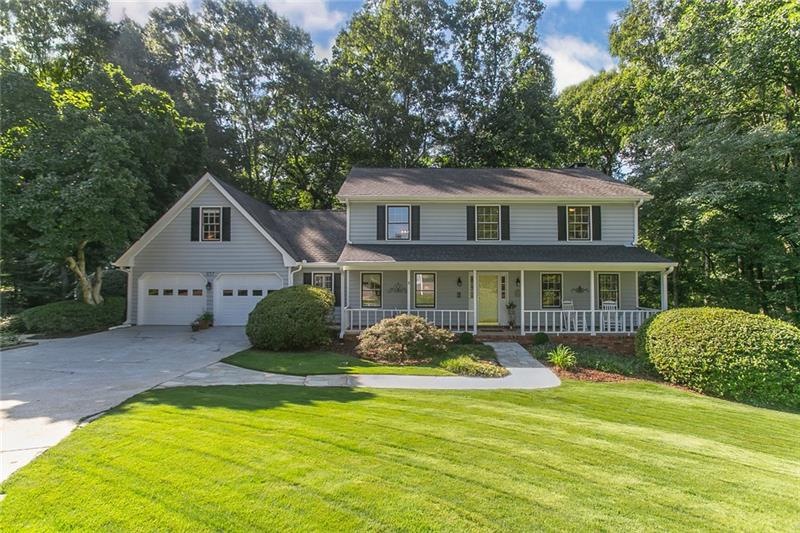 837 Brentway Ct SW, Lilburn, GA 30047 - photo 1