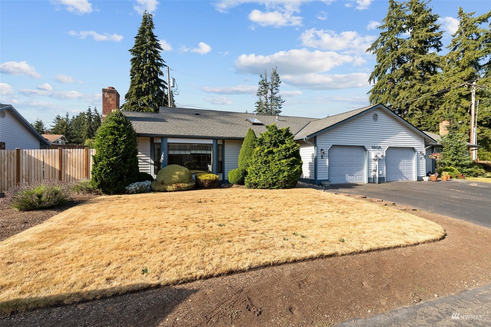 22106 76th Ave W unit B, Edmonds, WA 98026 - photo 1