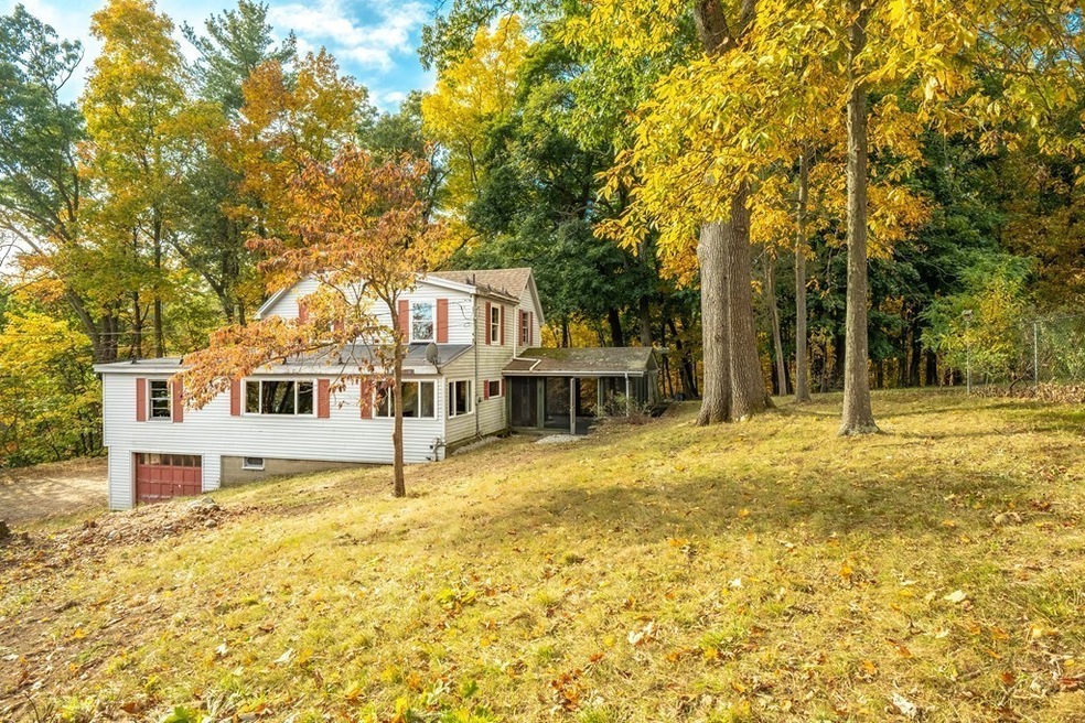 95 Lake Attitash Rd, Amesbury, MA 01913 - photo 1