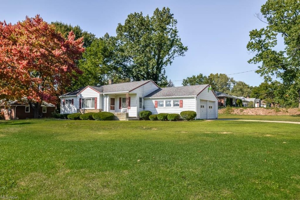 Welcome to this charming 3 bedroom ranch situated 