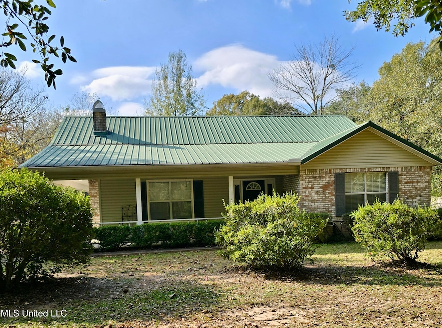 19029 Roger Davis Rd, Moss Point, MS 39562 - photo 1