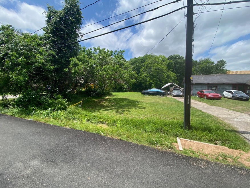 0 Maxroy unit 69031650, Houston, TX 77088 - photo 1