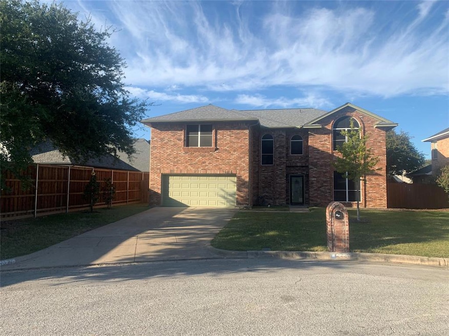 8521 Ellis Dr, North Richland Hills, TX 76182 - photo 1