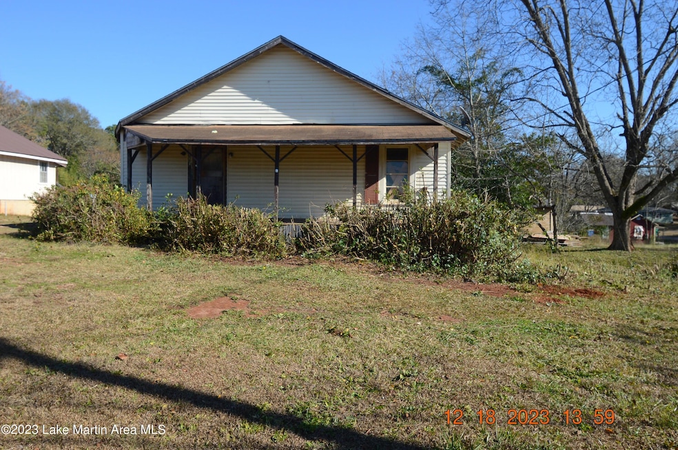 244 N Oak St, Dadeville, AL 36853 - photo 1