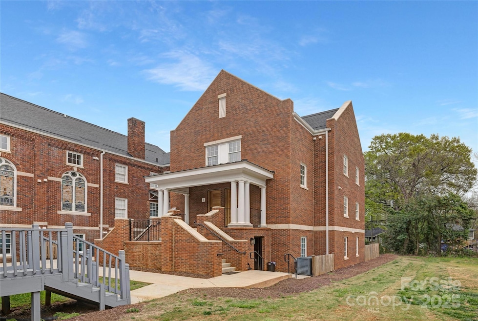 203 Grandin Rd unit 2, Charlotte, NC 28208 - photo 1