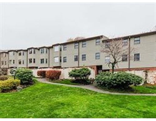 70 Regent Cir, Brookline, MA 02445 - photo 1