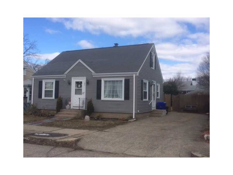 84 Stearns St, Pawtucket, RI 02861 - photo 1