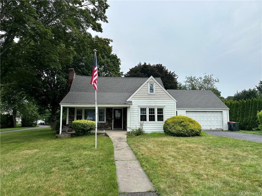 426 Erwin St, Trumbull, CT 06611 - photo 1