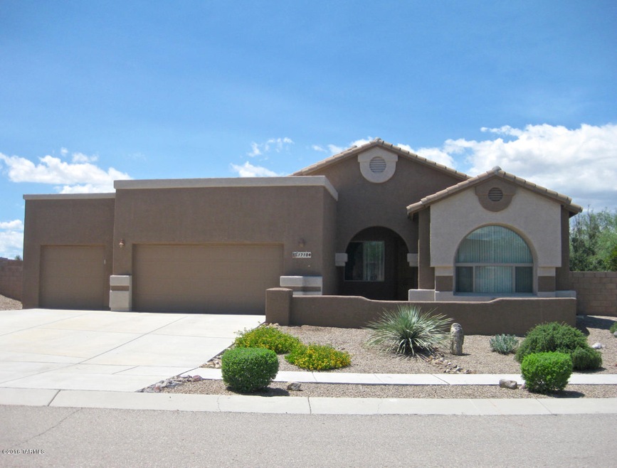 Front 17104 S Cinnebar Mesa Court