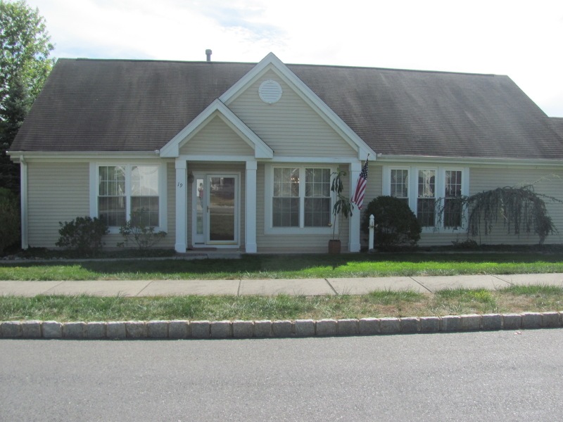 19 Weybourne Ln unit 19, Belvidere, NJ 07823 - photo 1