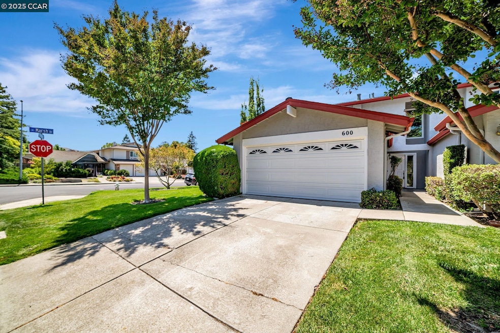 For Sale $979,800