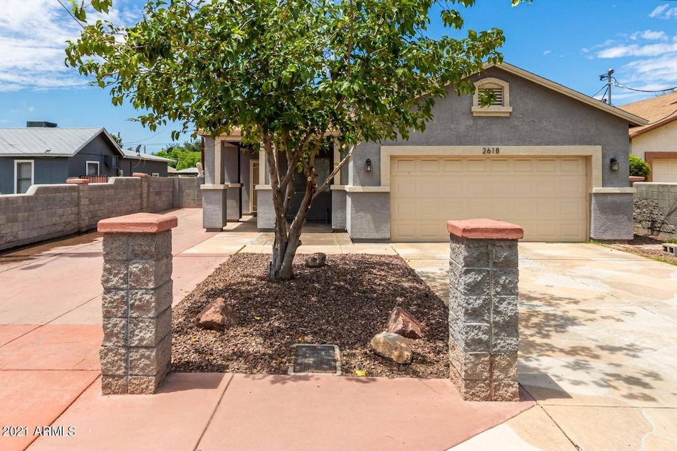 2618 N 29th Place, Phoenix, AZ 85008 - photo 1