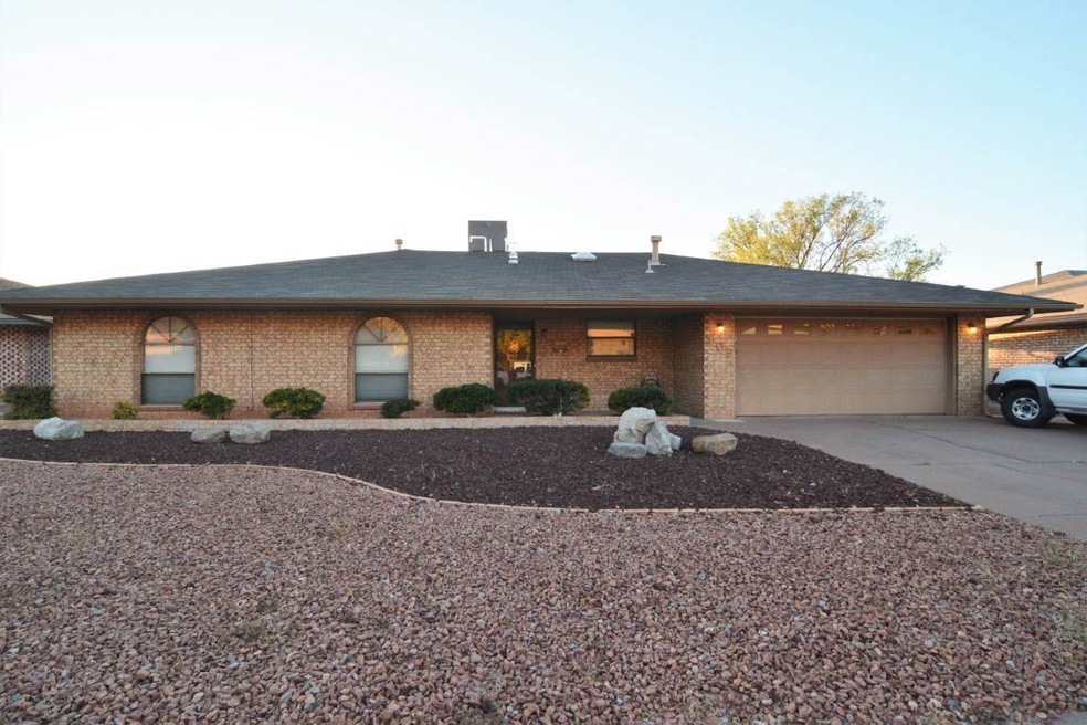 405 Sundial Ave, Alamogordo, NM 88310 - photo 1