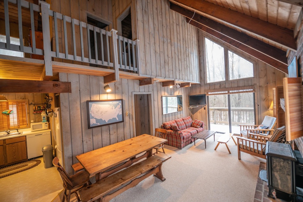 24 Meadow View Rd, Wilmington, VT 05363 - photo 1