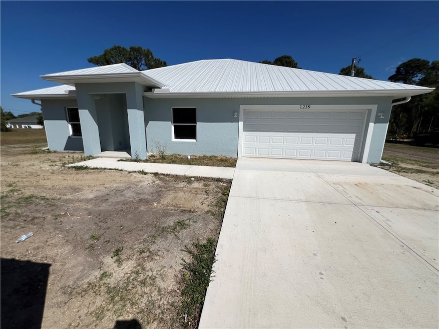 1239 Schumann Dr, Sebastian, FL 32958 - photo 1