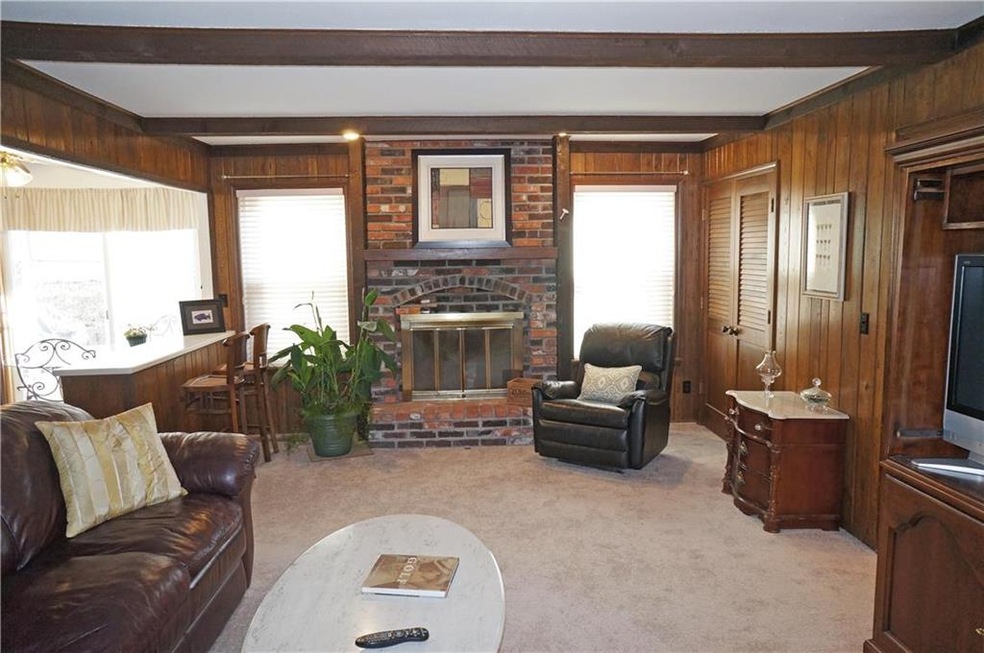 8027 Widmer Rd, Lenexa, KS 66215 - photo 1