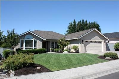 2479 Meadow Creek Dr, Medford, OR 97504 - photo 1