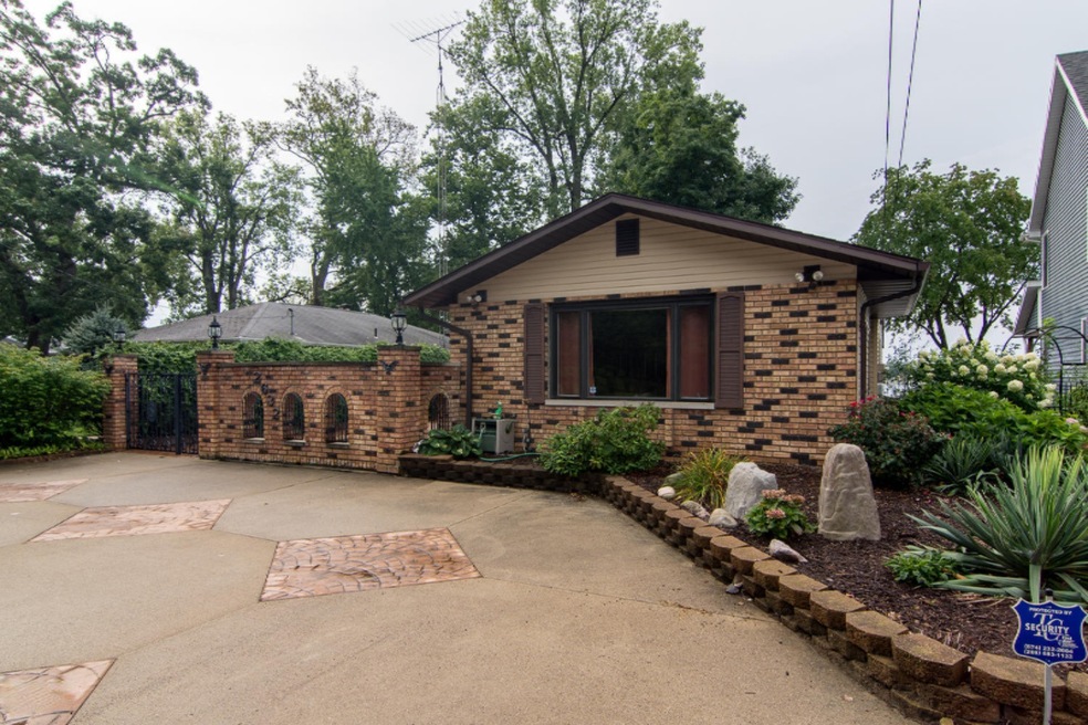 2632 Miars Dr Niles MI 49120-large-001-2