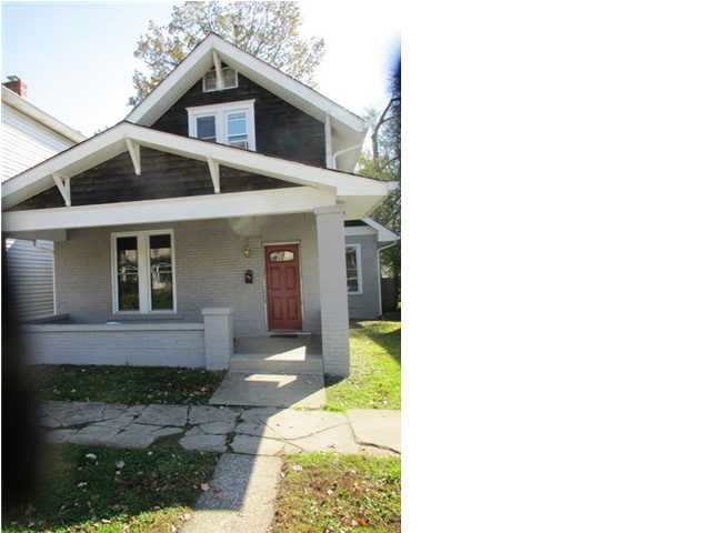 411 E Flora St, Washington, IN 47501 - photo 1