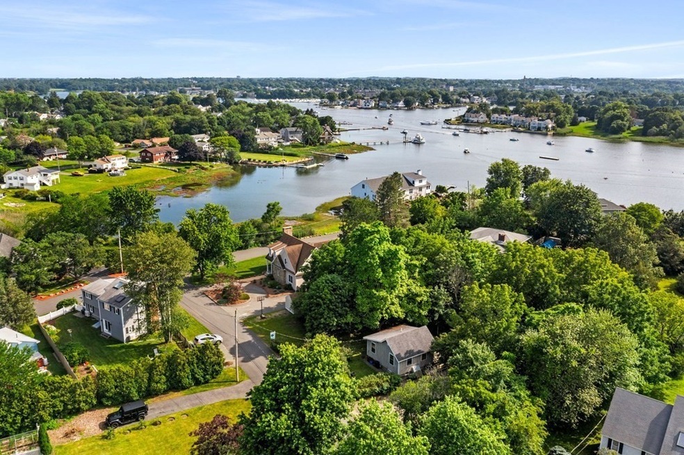 2 Hutton St, Danvers, MA 01923 - photo 1