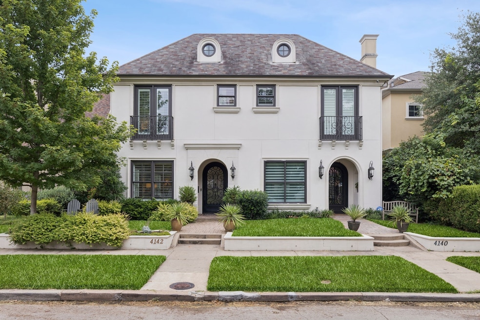 Pending $1,350,000 • Co-Listing Agent