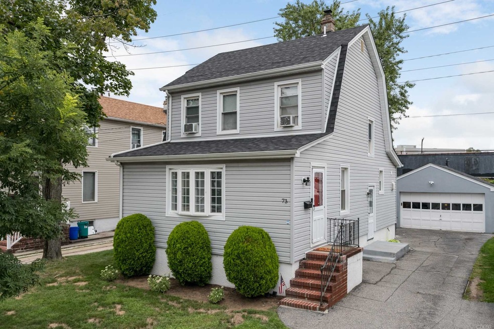 73 Cochran Place, Valley Stream, NY 11581 - photo 1