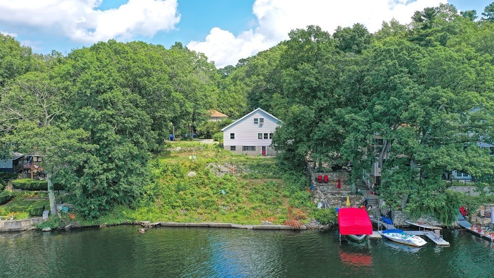 54 Lakeshore Dr, Hopkinton, MA 01748 - photo 1