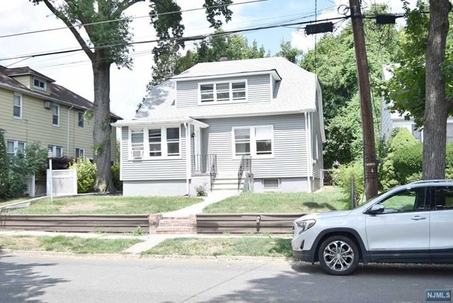 683 Maple Ave unit 2, Ridgefield, NJ 07657 - photo 1