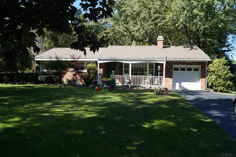 543 Feura Bush Rd, Glenmont, NY 12077 - photo 1